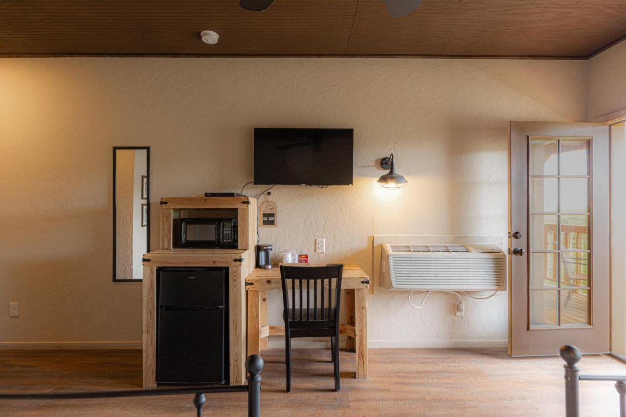 -Pet Friendly- Miners Cabin #6 - King Bed With Private Balcony Тумстоун Екстер'єр фото